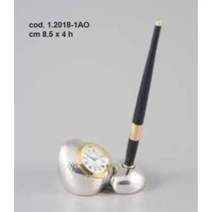 Zdjęcie Figura serc z zegarem i długopisem jako ozdoba gabinetu - ArtBe