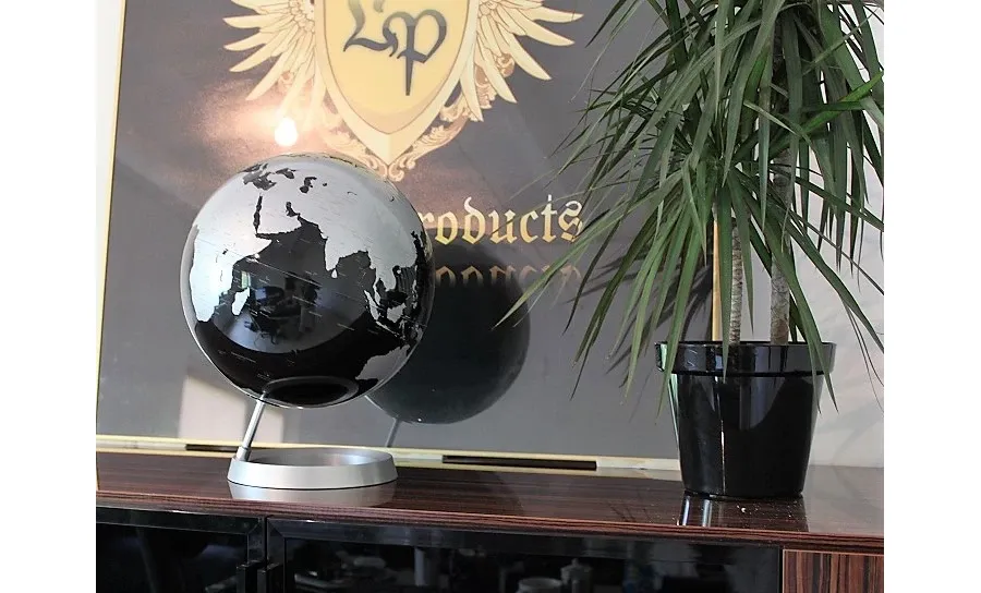 picture 6 Atmosphere 30 cm Full Circle Vision black Globe 