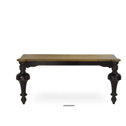 Zdjęcie Elegancki drewniany włoski stolik do salonu