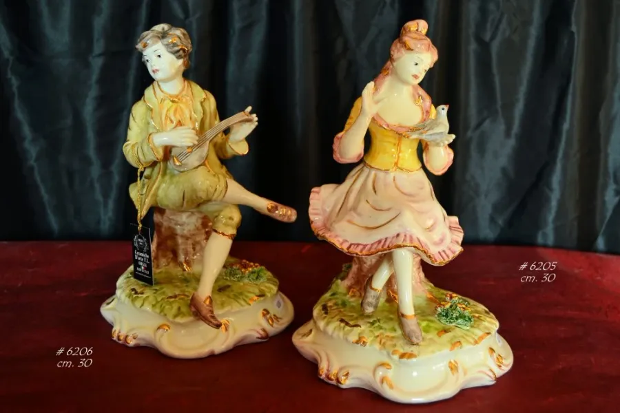 obrazek 1 Piękne wyroby ceramiczne w postaci figurek