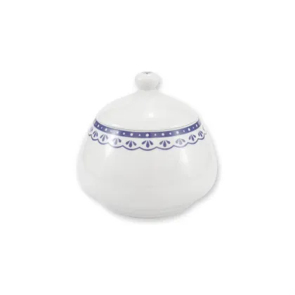 Zdjęcie Piękna stylowa cukiernica z porcelany z delikatnym niebieskim zdobieniem z kolekcji HyggeLine – Leander