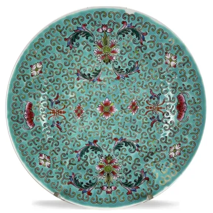 Zdjęcie Bogato zdobiony zielony talerz porcelanowy z Chin z XIX wieku