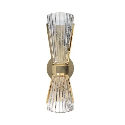 Zdjęcie Wyszukany kinkiet w kształcie klepsydry - Fara