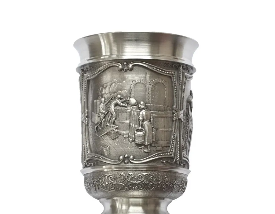 obrazek 4 Cynowy kubek do piwa o pojemności 250 ml