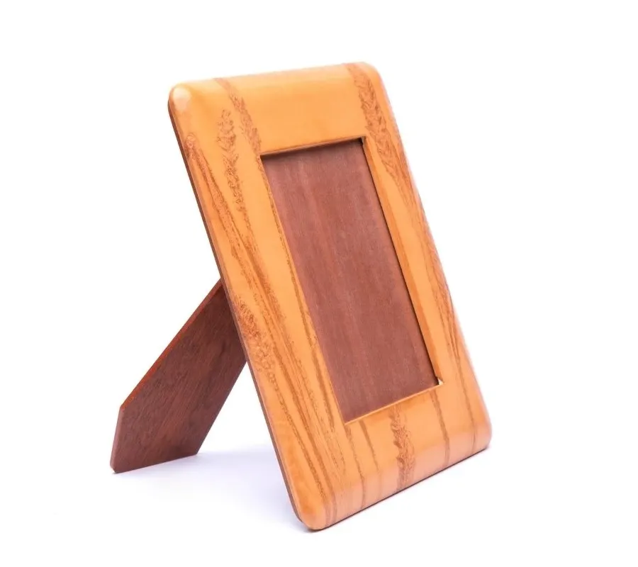 obrazek 1 Wyjątkowa ramka na zdjęcia wykonana z naturalnej skóry - Ikunico