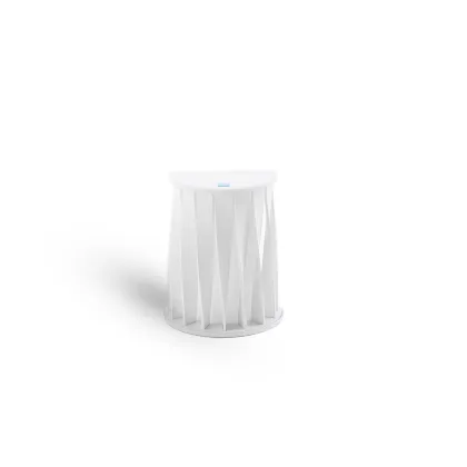 Zdjęcie Elegancki aluminiowy biały kinkiet ze skręconymi listwami