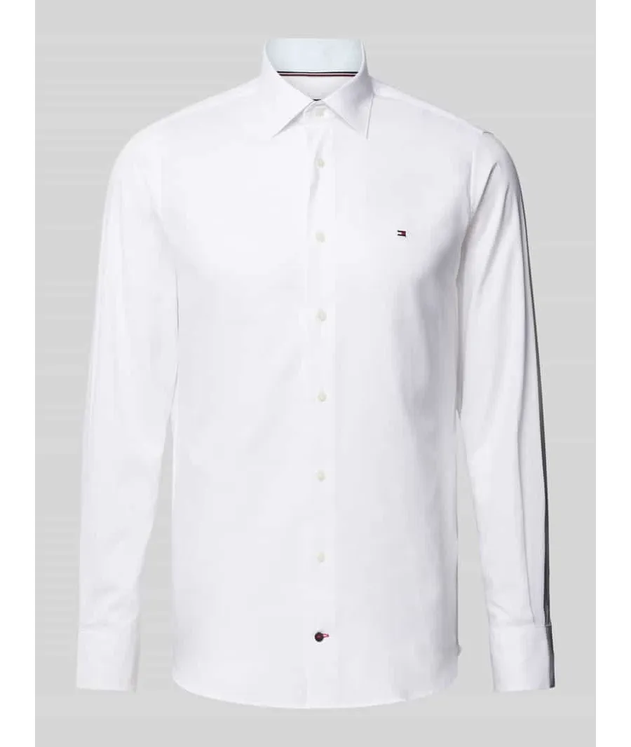 obrazek 1 Koszula biznesowa o kroju slim fit z kołnierzykiem typu kent model ‘John’