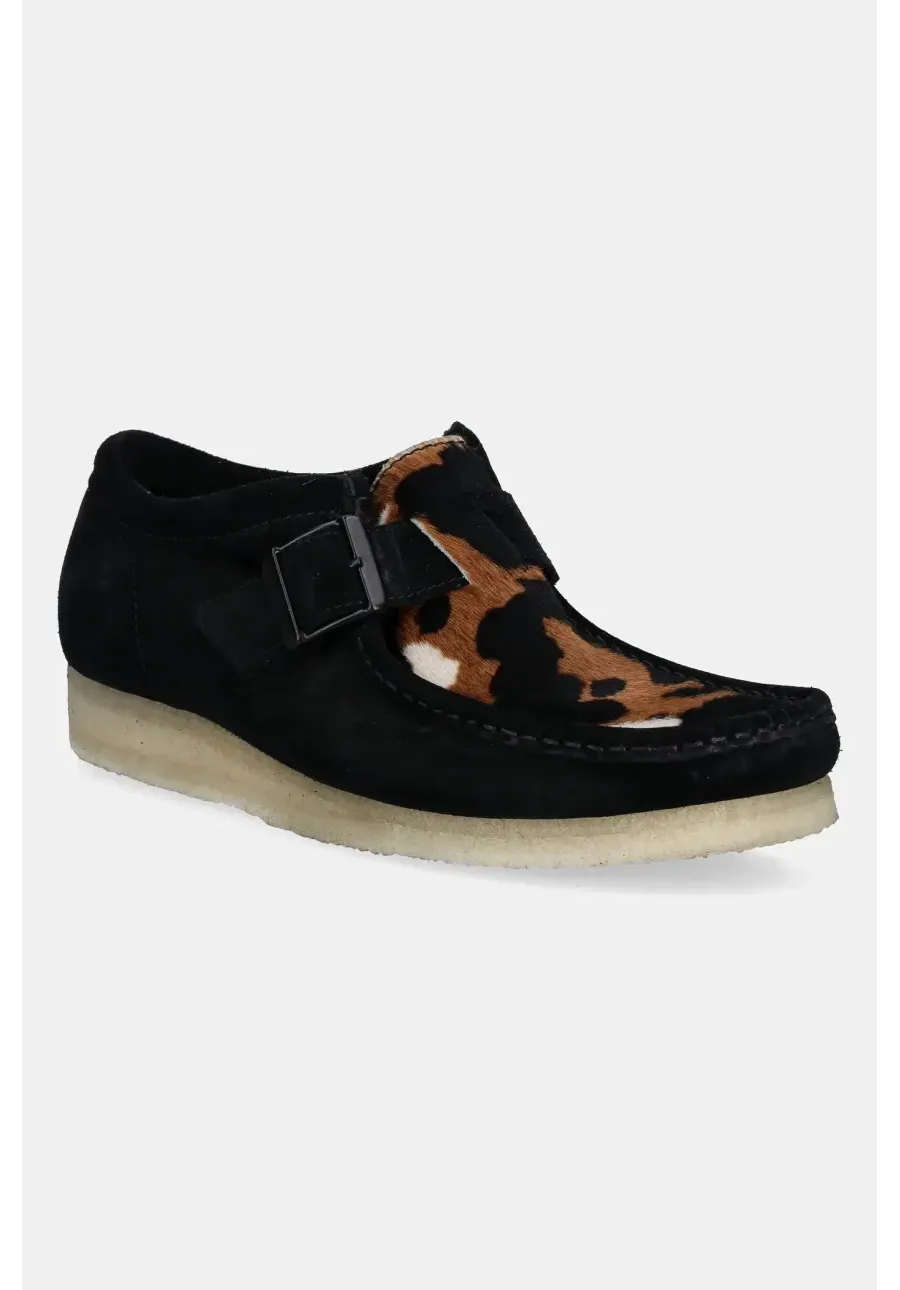 obrazek 1 Clarks Originals półbuty zamszowe WallabeeBuckle męskie kolor czarny 26180611