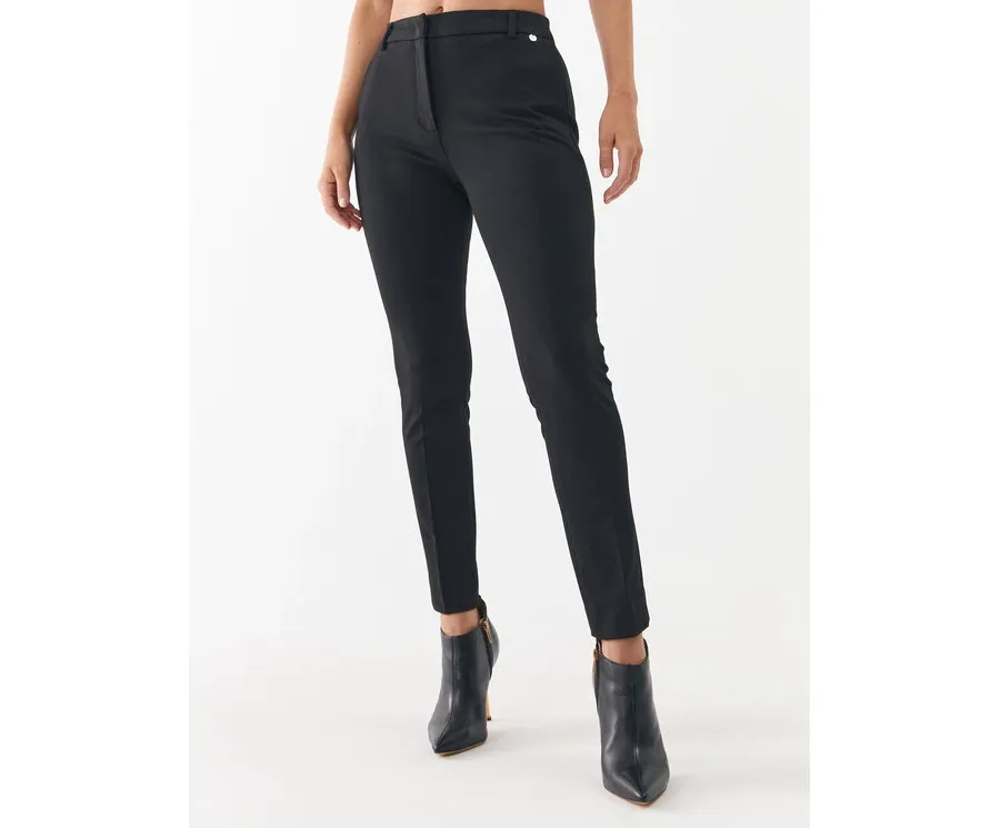 obrazek 1 Liu Jo Spodnie materiałowe CF3054 J1857 Czarny Slim Fit