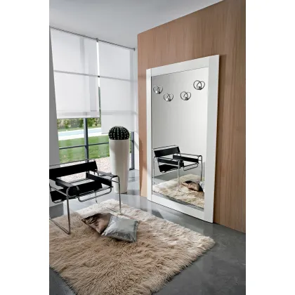 Picture Exclusive Italian mirror with clothes hangers - La Primavera