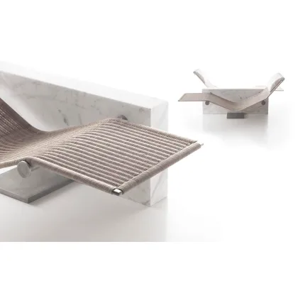 Picture A modern double chaise longue for a unique space – Kreoo