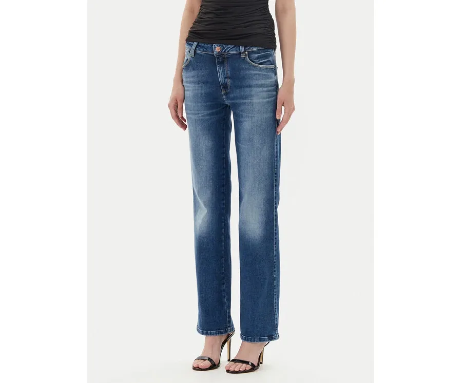 obrazek 1 Guess Jeansy W5YA15 D5PY3 Niebieski Regular Fit
