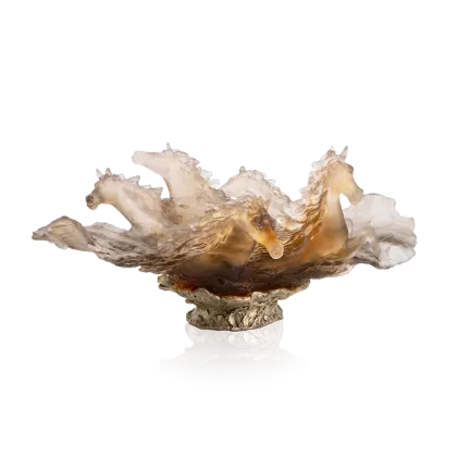 Zdjęcie Niepowtarzalna brązowa patera zdobiona motywem koni – marka Daum