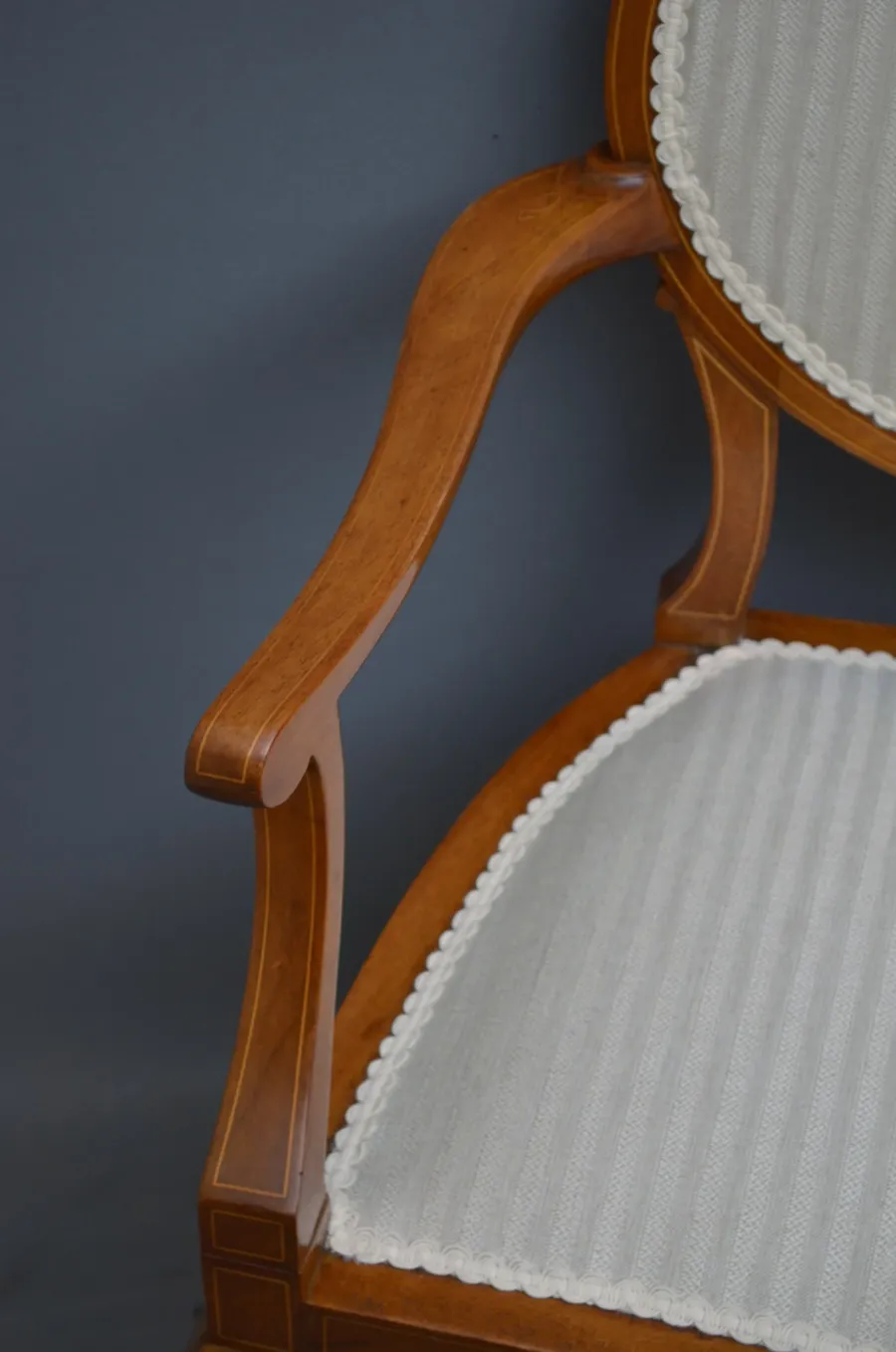 obrazek 6 Atrakcyjna mahoniowa i inkrustowana sofa w stylu edwardiańskim - antyk z XIX wieku