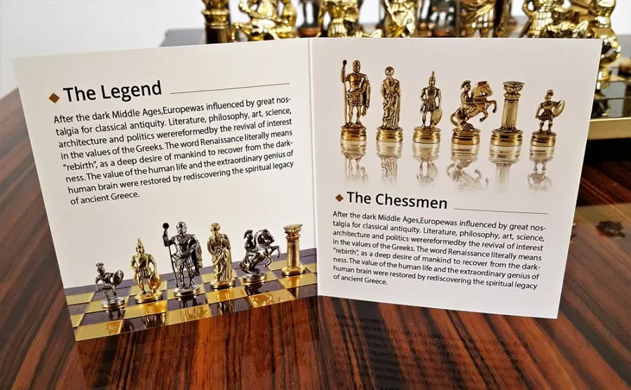 picture 6 Luxurious chess set with figures of Romans