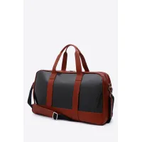 Picture A roomy and stylish bag for travelers - Terrida