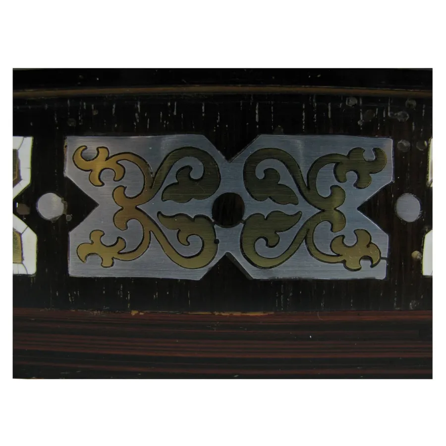 obrazek 4 Inkrustowany zegar stołowy w obudowie z drewna, kości słoniowej, cynku i mosiądzu