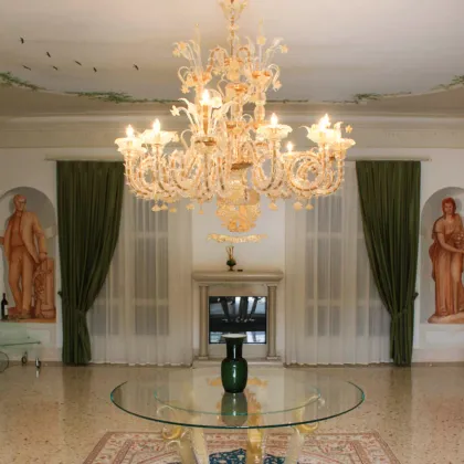 Zdjęcie Wspaniały szklany żyrandol prosto z Włoch - wykonany ręcznie ze szkła murano