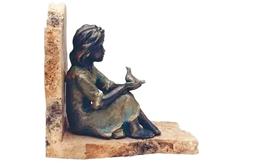 picture 2 Little girl with a pigeon - a unique bookend