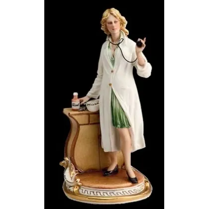 Zdjęcie Ozdoba do salonu - porcelanowa lekarka