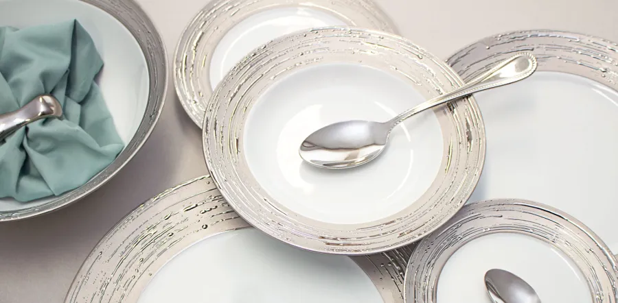 obrazek 2 Zastawa stołowa porcelanowa dla 12 osób - Porcel