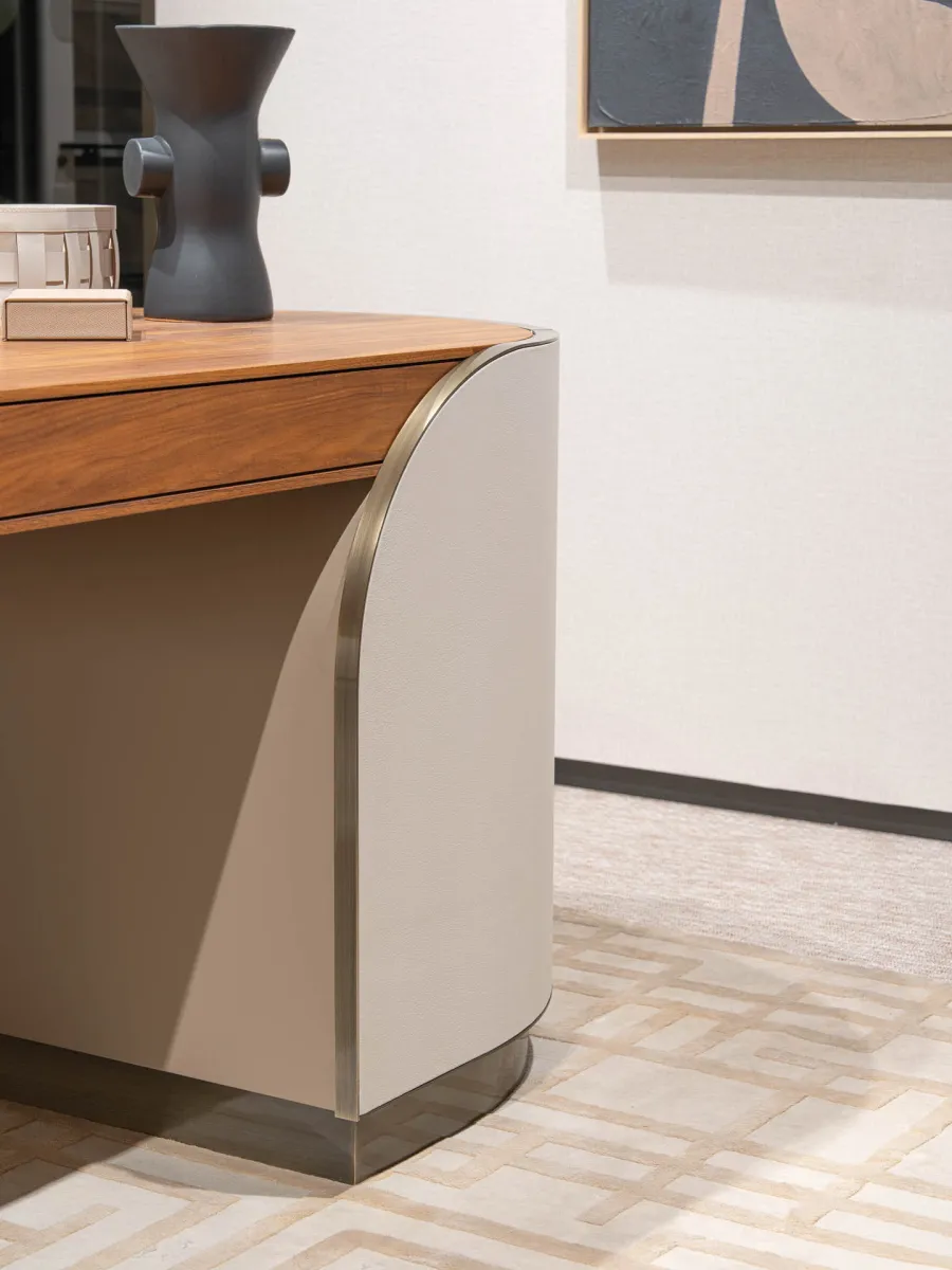 obrazek 10 Ekskluzywne modernistyczne biurko prosto z Włoch - do biura lub gabinetu