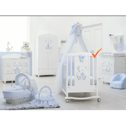 Zdjęcie Wyjątkowe niebieskie łóżeczko dla niemowlaka - Italbaby