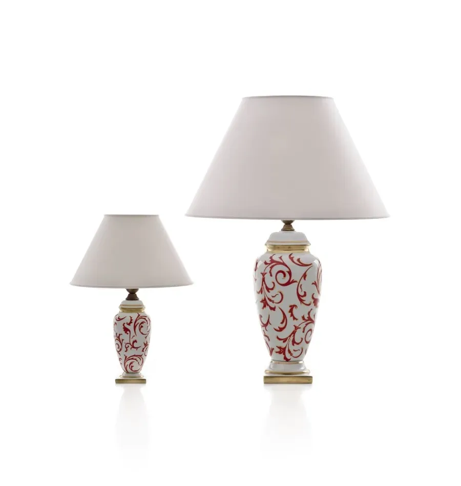 obrazek 1 Lampa z porcelany zdobiona czerwonym motywem roślinnym
