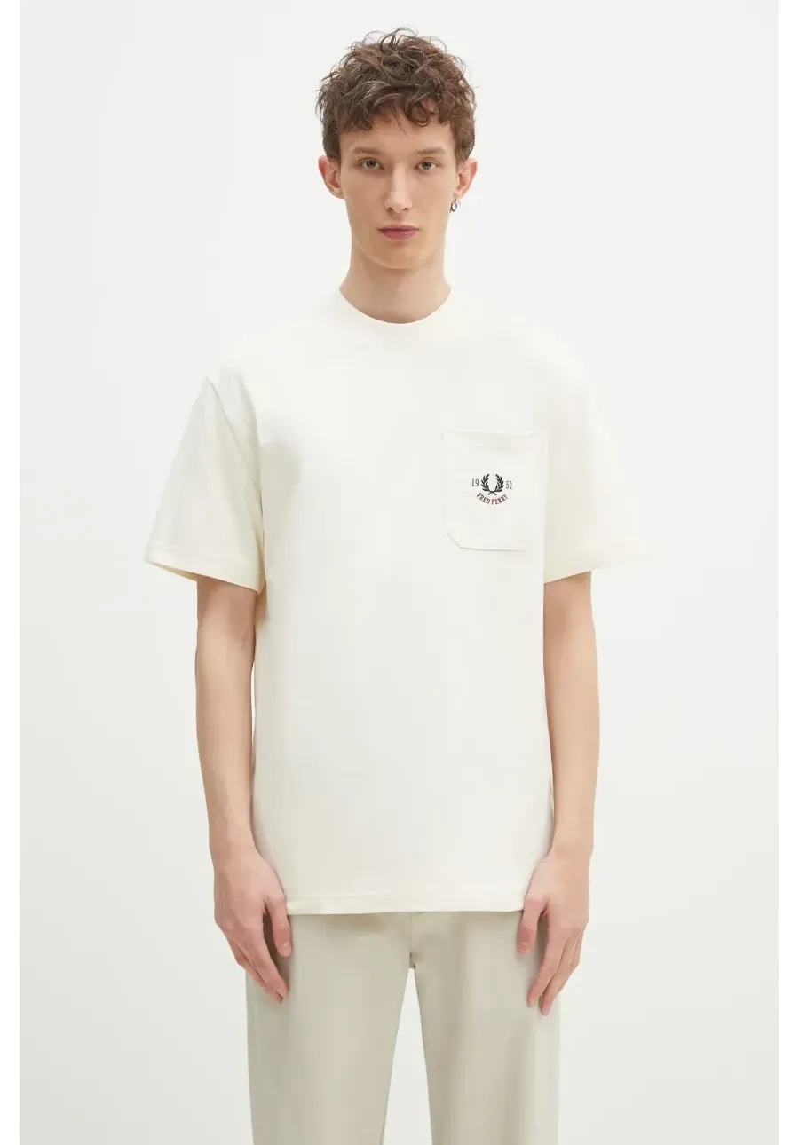 obrazek 1 Fred Perry t-shirt bawełniany męski kolor beżowy z aplikacją M9827.560