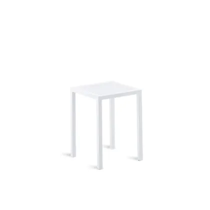 Zdjęcie Stylowy minimalistyczny stołek Conrad do ogrodu i na taras