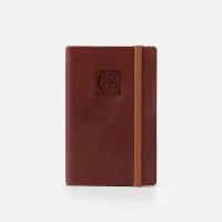 Zdjęcie Gustowny skórzany notatnik z wytłaczaną literką E