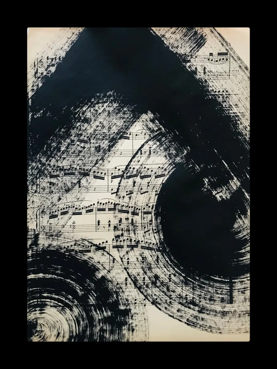 obrazek 1 Black no 13. Akryl na starych, archiwalnych nutach, 34 x 27 cm