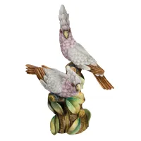 Picture A porcelain sculpture depicting cockatoo birds from the Pássaros - Vista Alegre collection