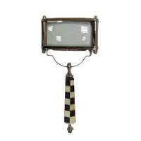 Picture A unique magnifying glass in an original frame