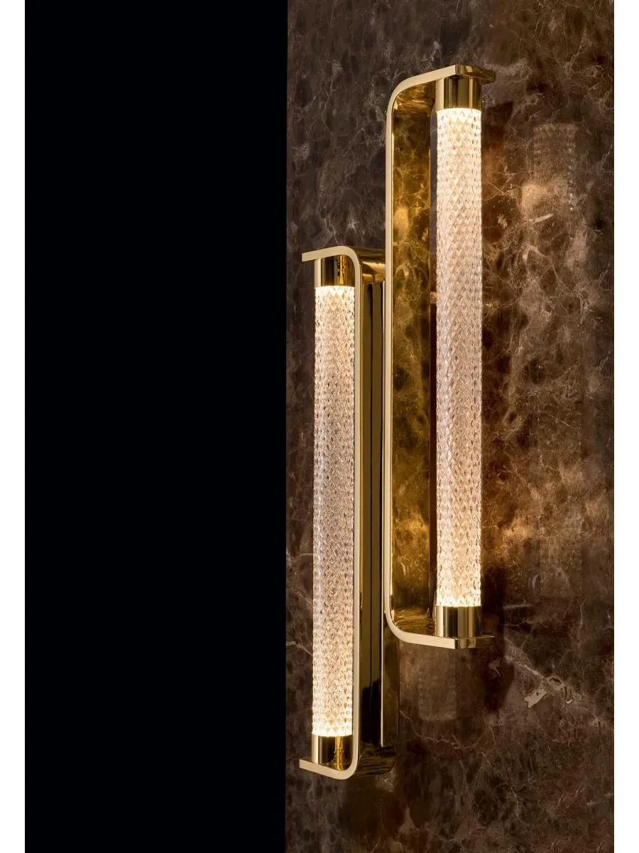 obrazek 4 Fantastyczna lampa ścienna Stradivari do luksusowych pomieszczeń