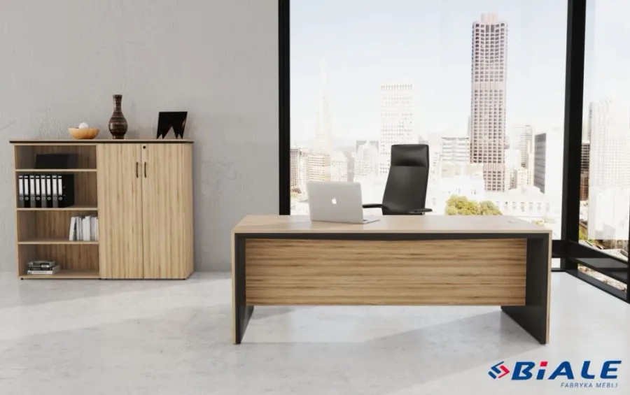 obrazek 1 Klasyczne biurko gabinetowe w prostej stylistyce