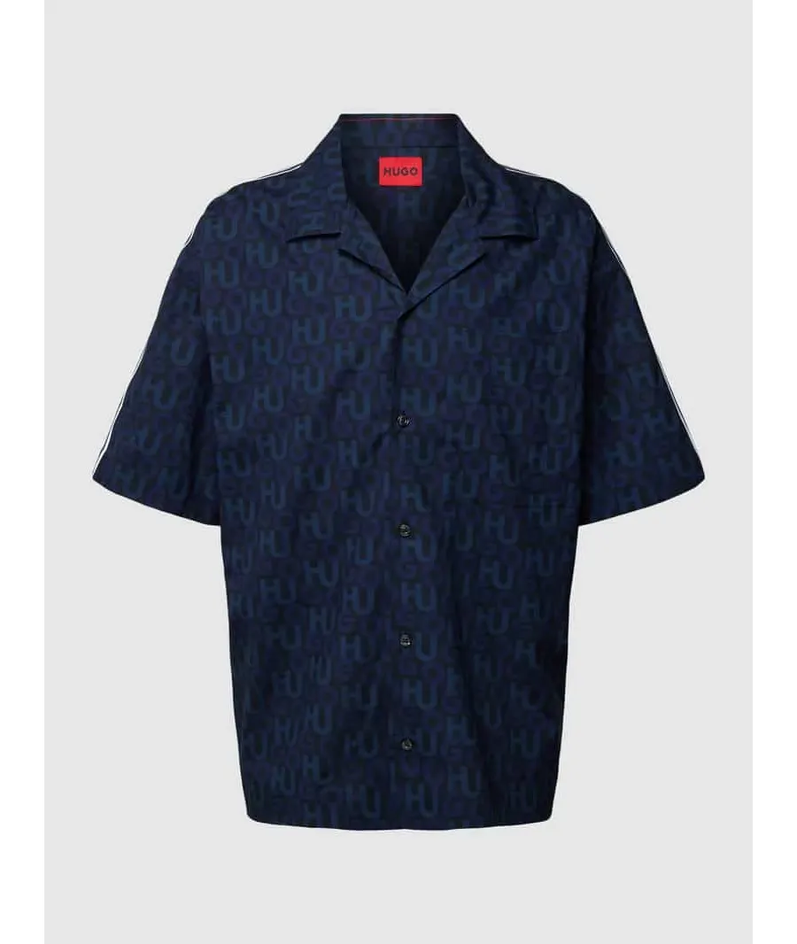 obrazek 1 Koszula casualowa o kroju relaxed fit z nadrukiem z logo na całej powierzchni model ‘Egeeno’