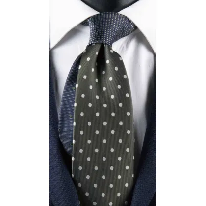Zdjęcie Ekskluzywny, oliwkowy krawat w białe groszki z kontrastowym niebieskim węzłem