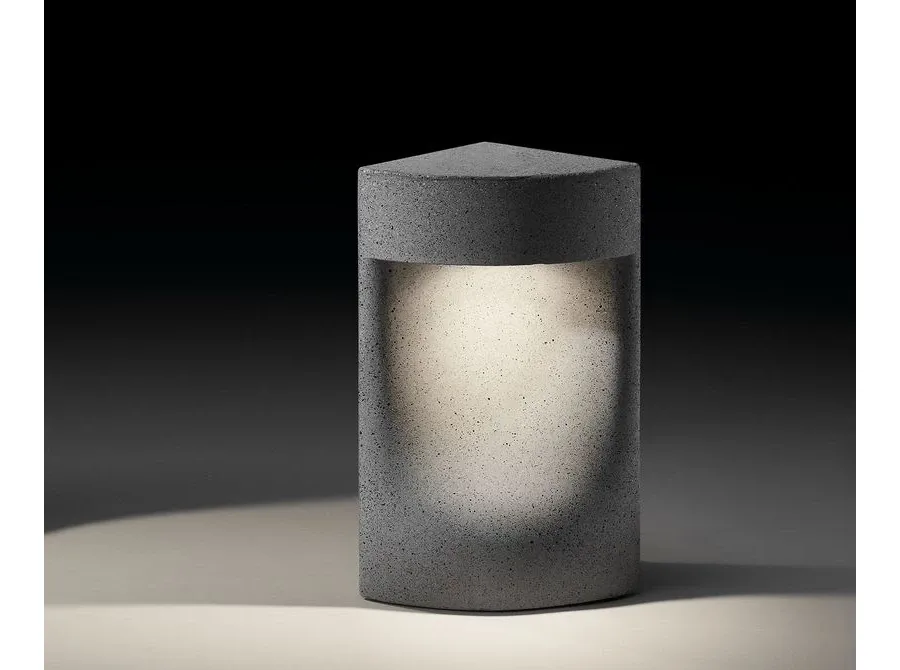 obrazek 1 Betonowe oświetlenie zewnętrzne z serii Moai