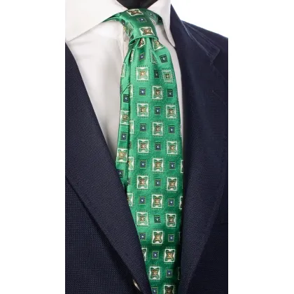 Zdjęcie Satynowy, zielony krawat  z wzorem w ozdobne kwadraty