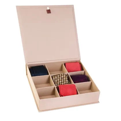 Zdjęcie Piękne skórzane pudełko na krawaty - na prezent!