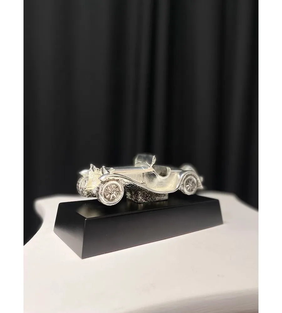 picture 1 Exclusive figurine with a car - Astra Argenti