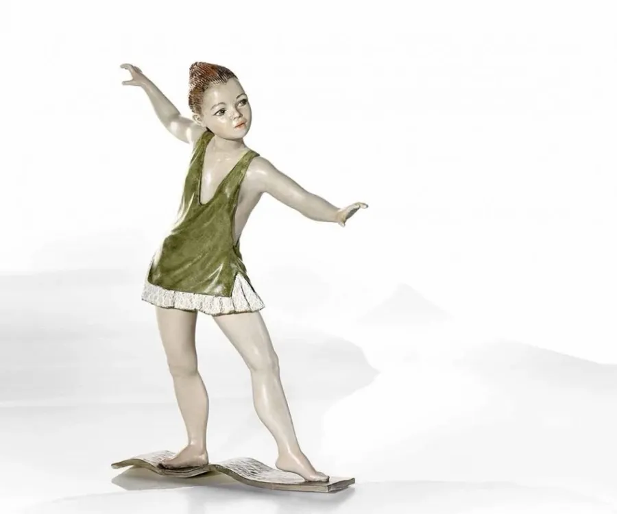obrazek 1 Porcelanowa lalka eleganckiej tancerki - Sibania