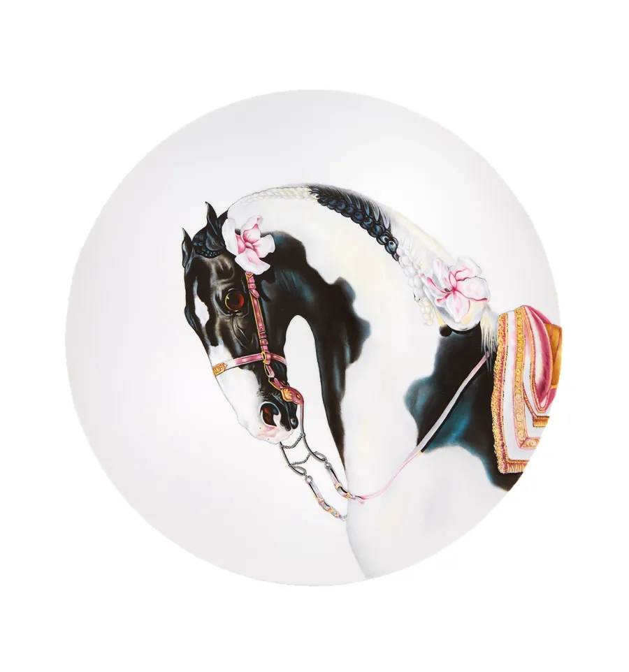 obrazek 1 Malowany talerz 33 cm z porcelany z motywem konia – Vista Alegre