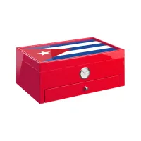 Zdjęcie Cedrowy humidor na cygara zdobiony kubańską flagą