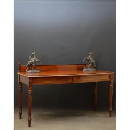 Zdjęcie Znakomity i bardzo elegancki stolik do serwowania regencyjny z mahoniu - antyk po renowacji