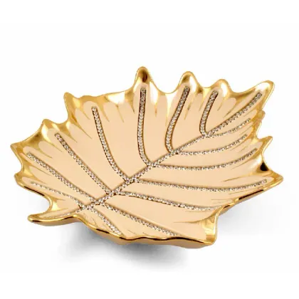 Zdjęcie Stylowy liść z ceramiki - krem, złoto, kryształowy łańcuszek - Bruno Costenaro