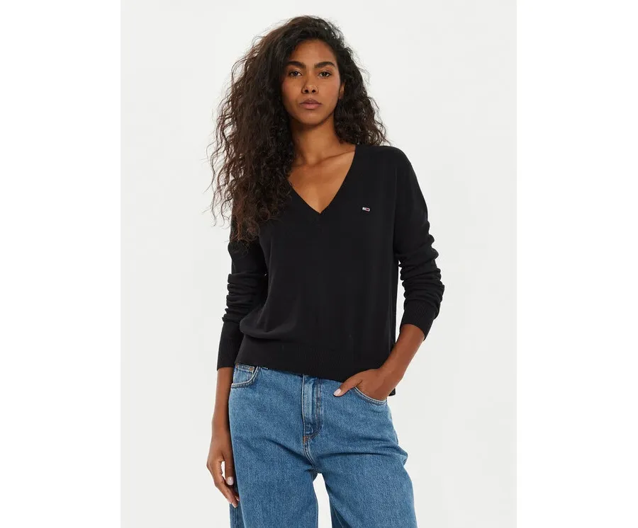 obrazek 1 Tommy Jeans Sweter Tjw Essential DW0DW18670 Czarny Regular Fit