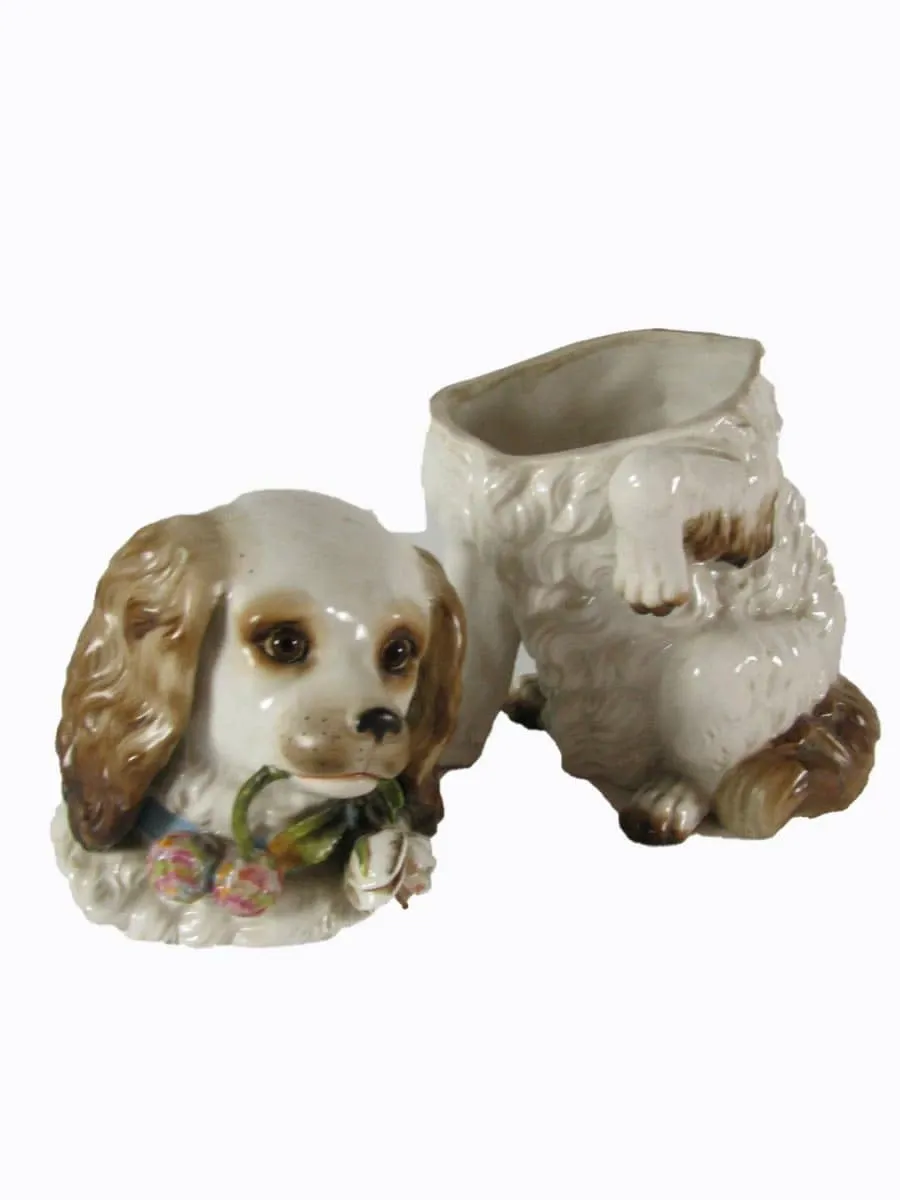 obrazek 3 Białe ceramiczne pudełko na cukierki z ręcznie malowaną polichromowaną dekoracją