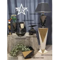 Zdjęcie Urokliwy ceramiczny świecznik z platyną